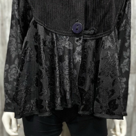 Aug 27 A.M. Boho Blouse [26] - Picture 5 of 13